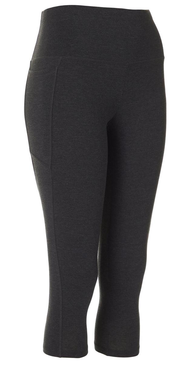 activewear capris with pockets