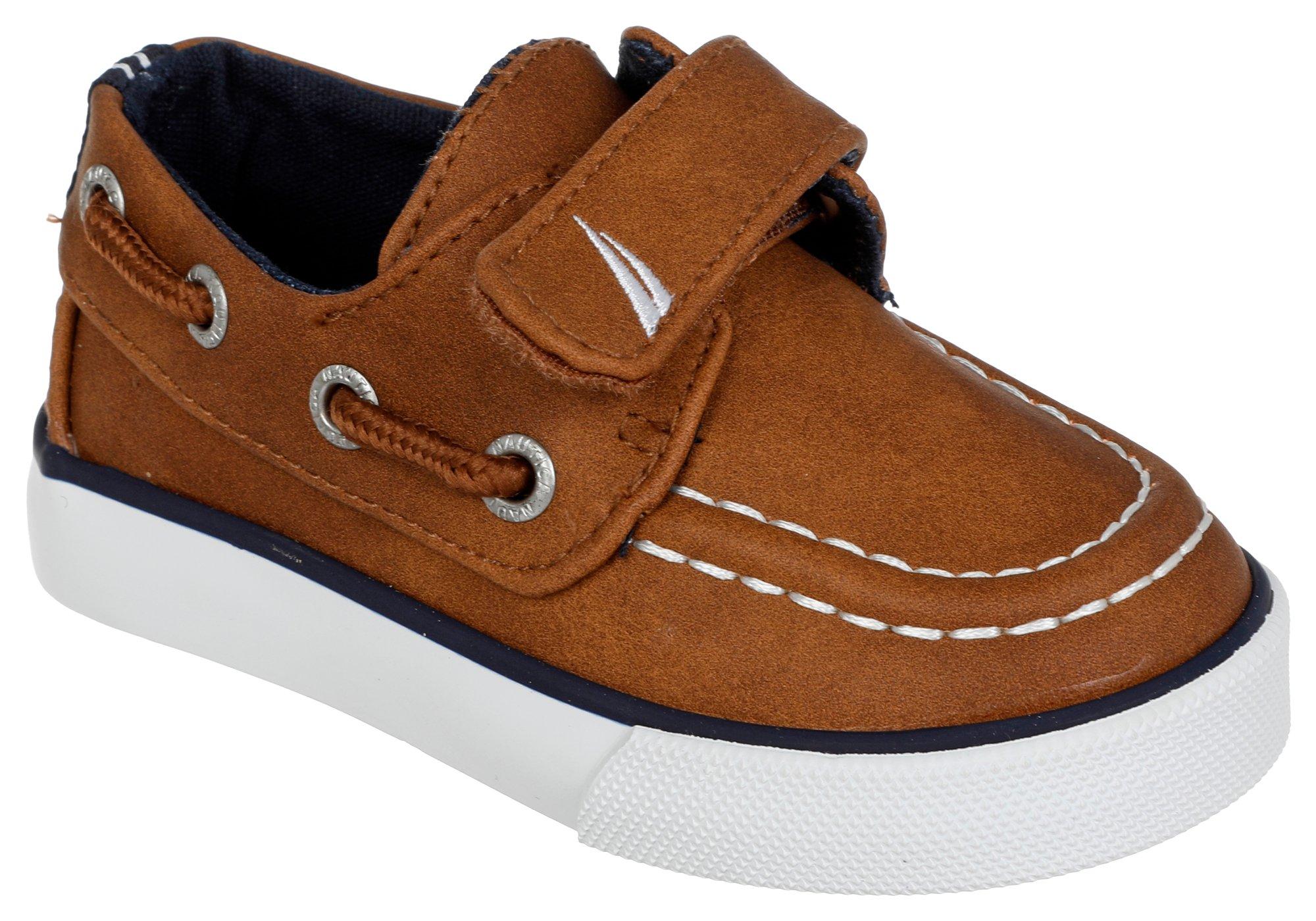 boys tan boat shoes